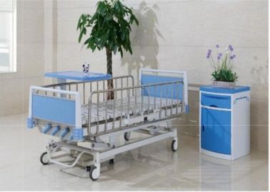 Πολυ παιδιατρικά νοσοκομειακά κρεβάτια νοσοκομείων λειτουργίας χειρωνακτικά με τέσσερις στροφάλους
